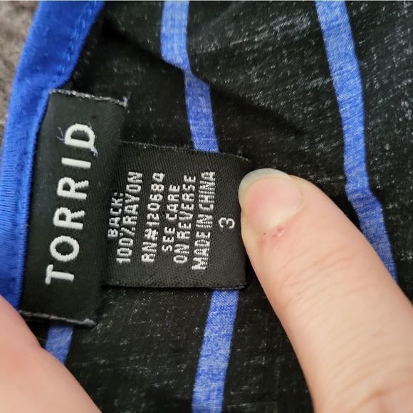 Torrid top - Picture 5 of 6